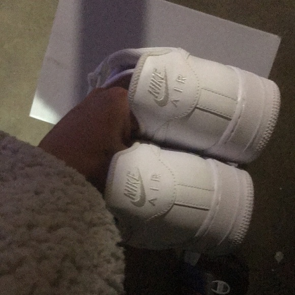 Playoff 12s size 9.5 and worn 1x all white Air Force 1 size 10 - Picture 7 of 7